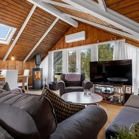 Lycka - 700m From The Sea By Interhome *