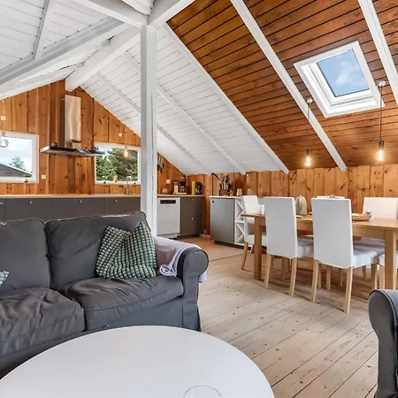 Σπίτι διακοπών Lycka - 700m From The Sea By Interhome *